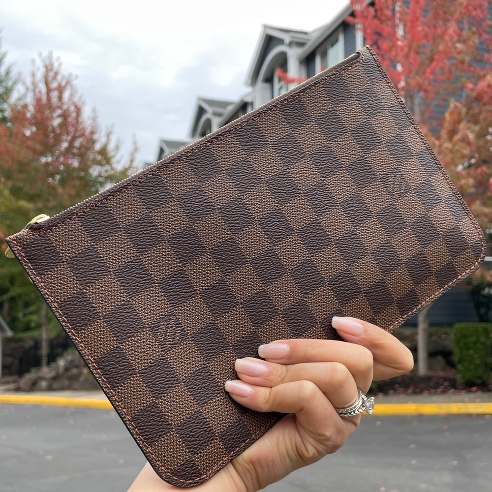 Neverfull MM Pouch